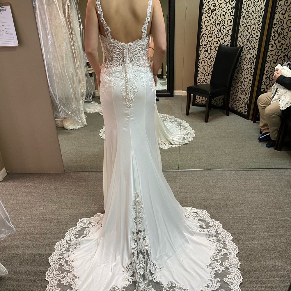 Wedding dress